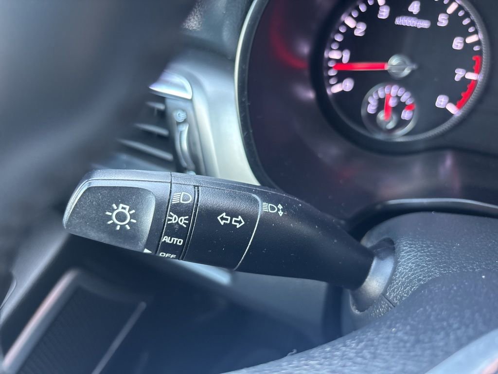 Used 2022 Kia Telluride S image 36