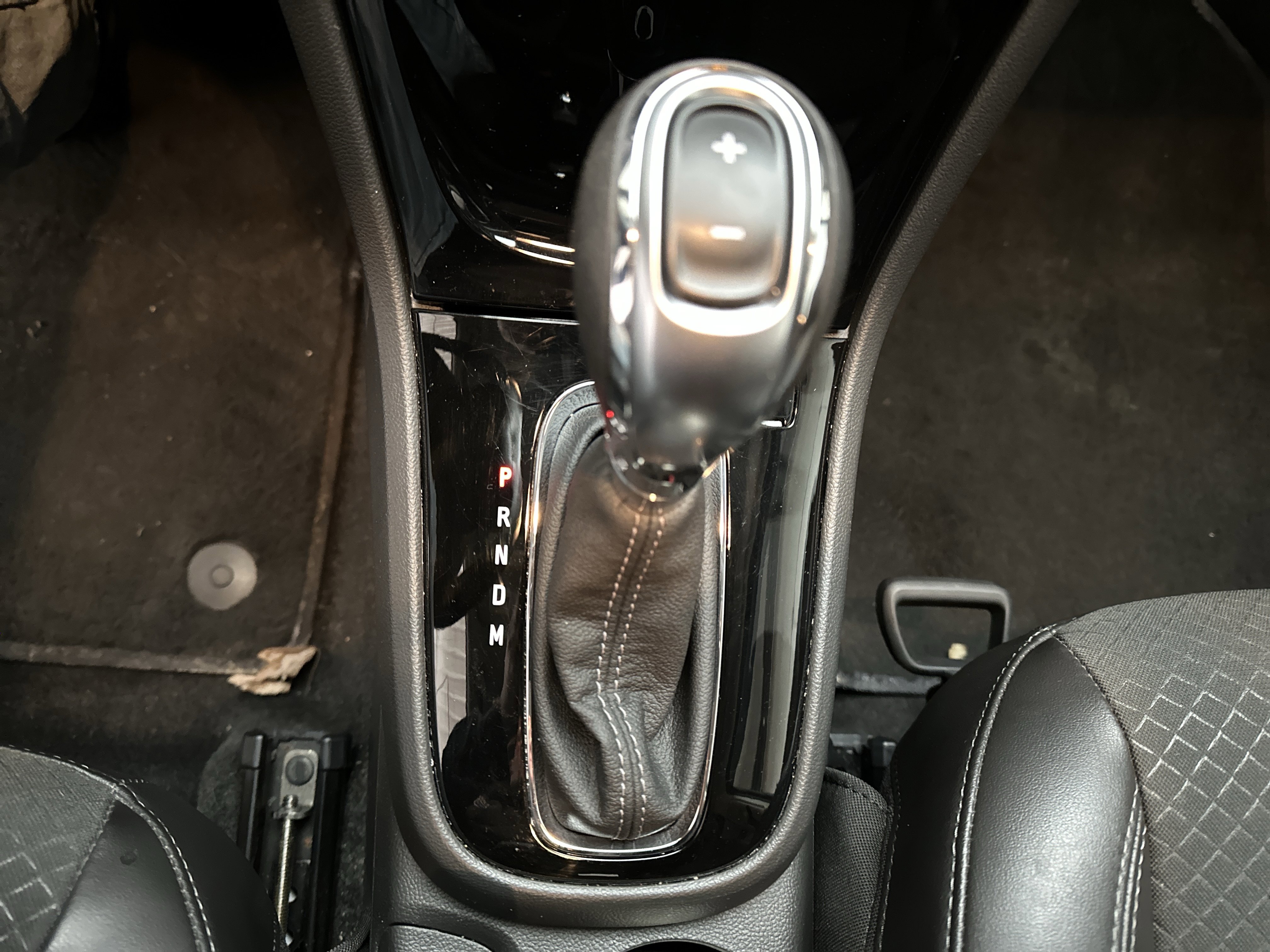 Used 2020 Buick Encore Preferred image 36