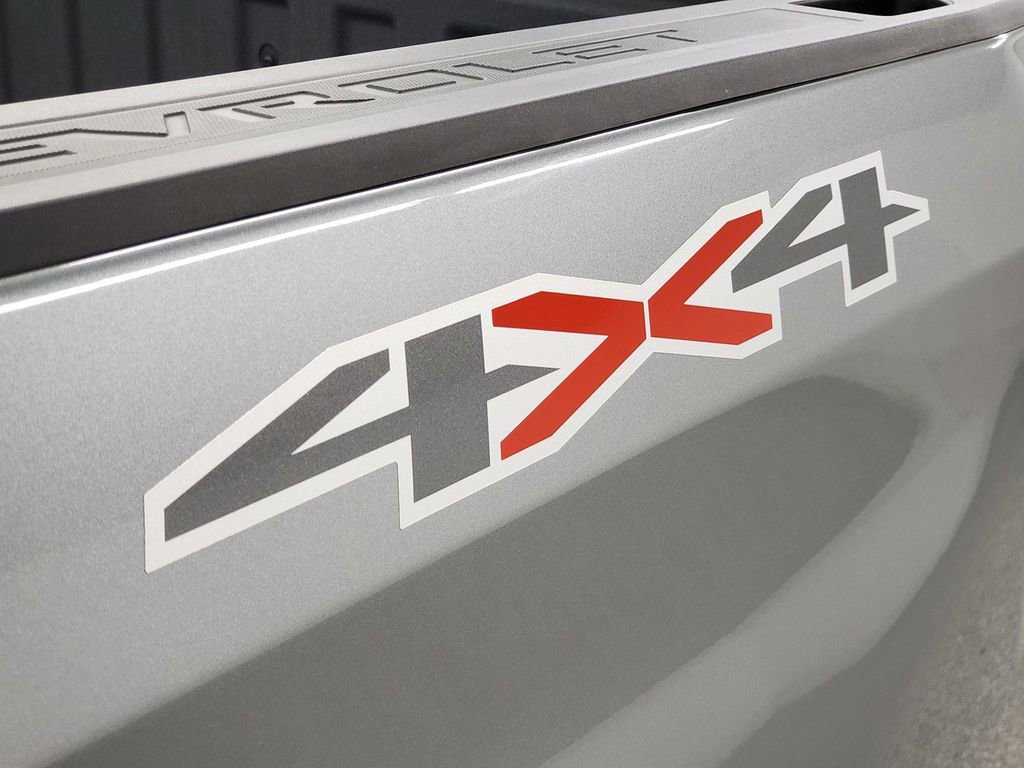 Used 2024 Chevrolet Silverado 1500 Custom image 25
