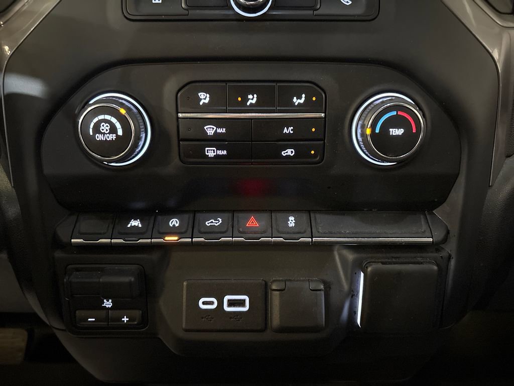 Used 2023 Chevrolet Silverado 1500 Custom image 18