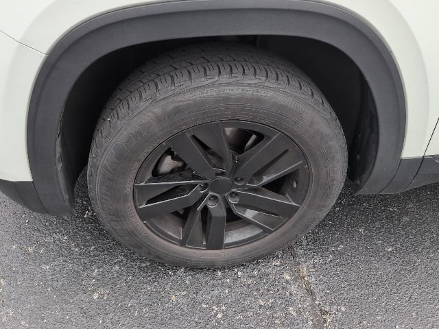 Used 2021 Volkswagen Atlas S FWD image 4