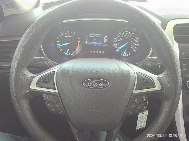 Used 2015 Ford Fusion SE FWD image 10