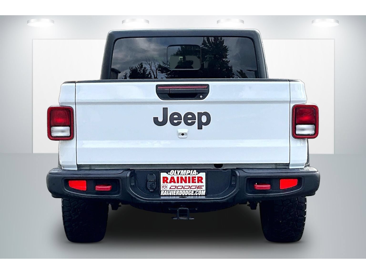 Used 2022 Jeep Gladiator Rubicon w/ Cold Weather Group AWD/4WD image 4