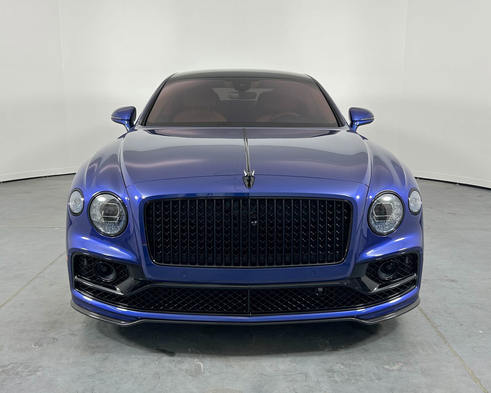 Used 2024 Bentley Flying Spur V8 AWD/4WD image 8
