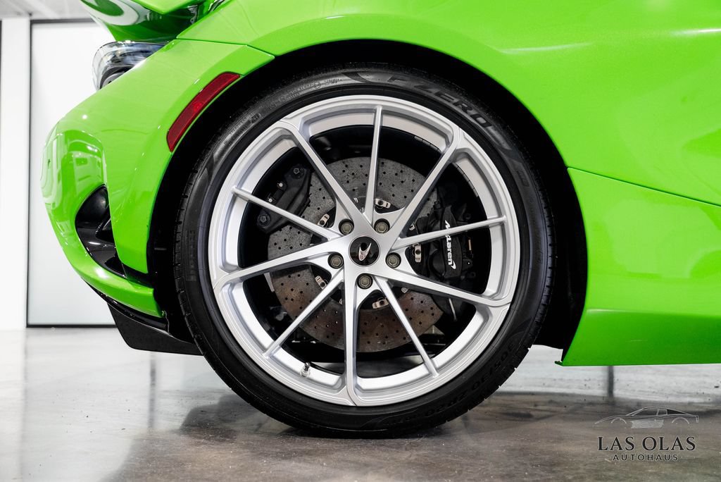 Used 2026 McLaren 750S Spider RWD image 13