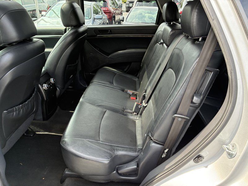 Used 2012 Hyundai Veracruz Limited FWD image 16
