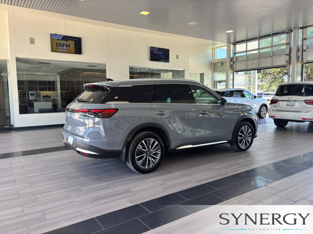 Used 2026 INFINITI QX60 Luxe w/ Cargo Package AWD/4WD image 5