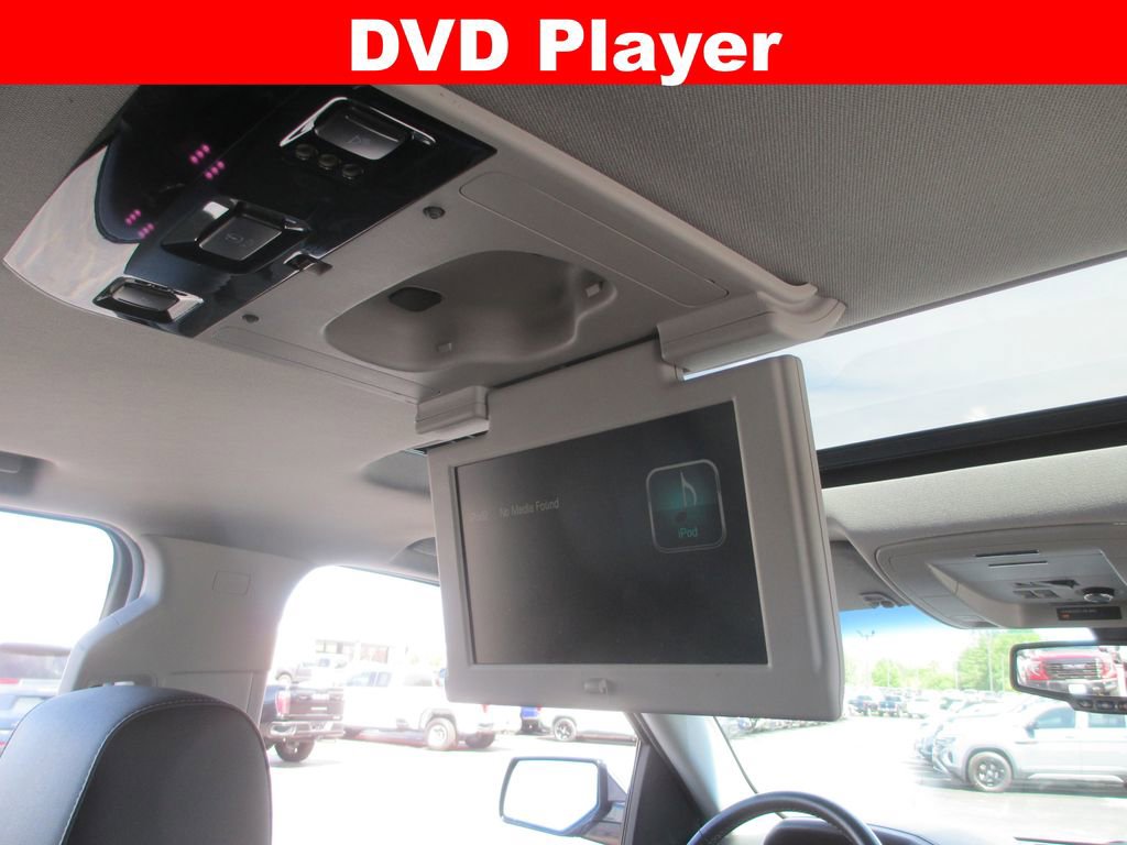 Used 2018 Chevrolet Suburban Premier image 17