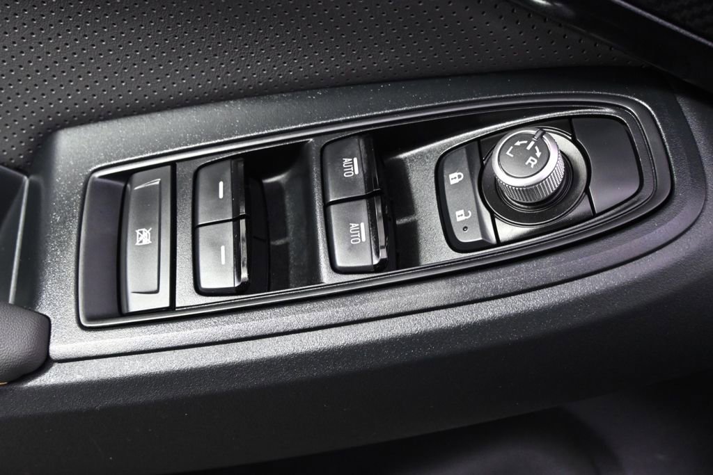 Used 2022 Subaru Crosstrek 2.5i Sport w/ Moonroof Package image 23