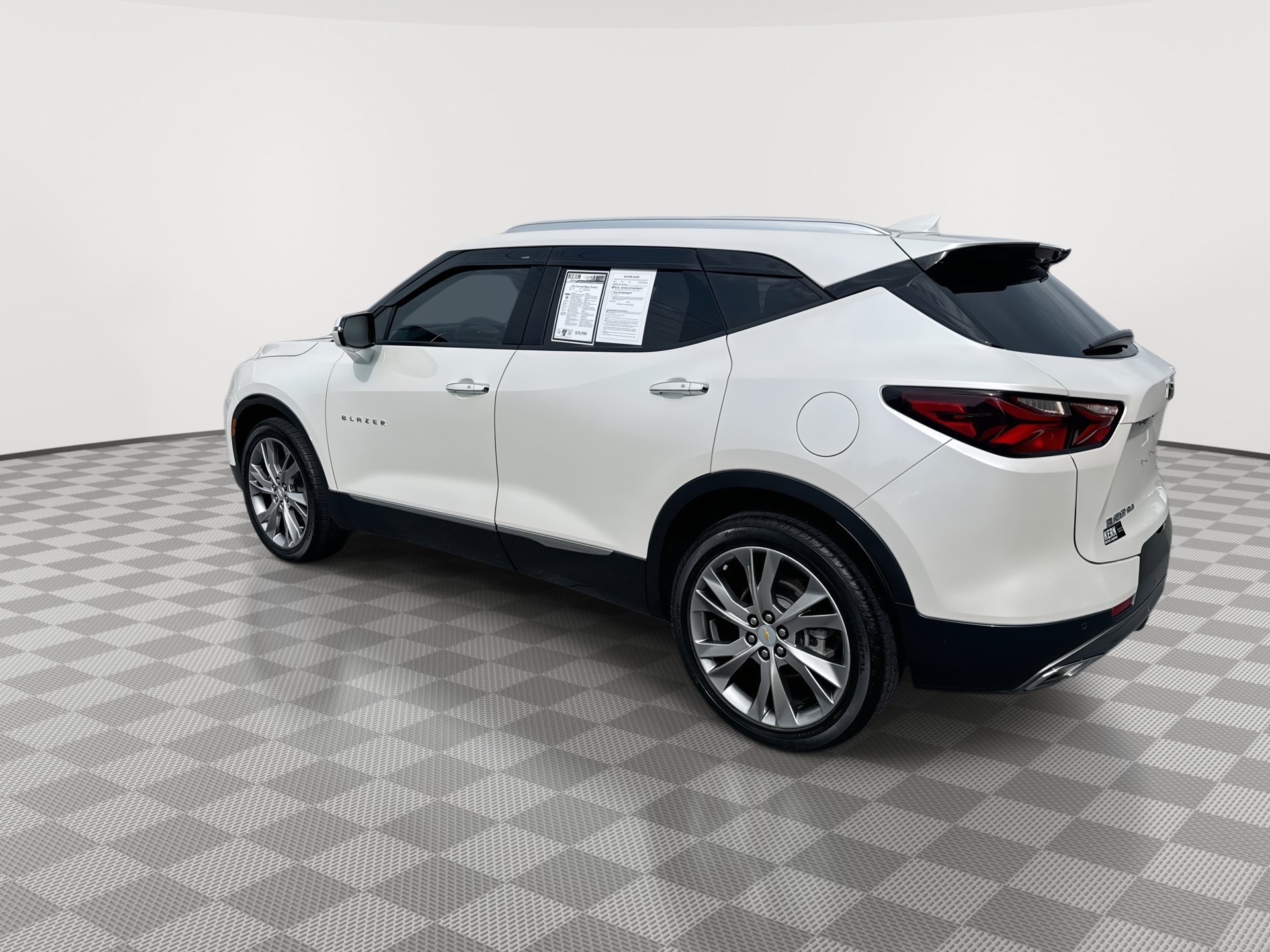 Certified 2022 Chevrolet Blazer Premier w/ Enhanced Convenience Package AWD/4WD image 6