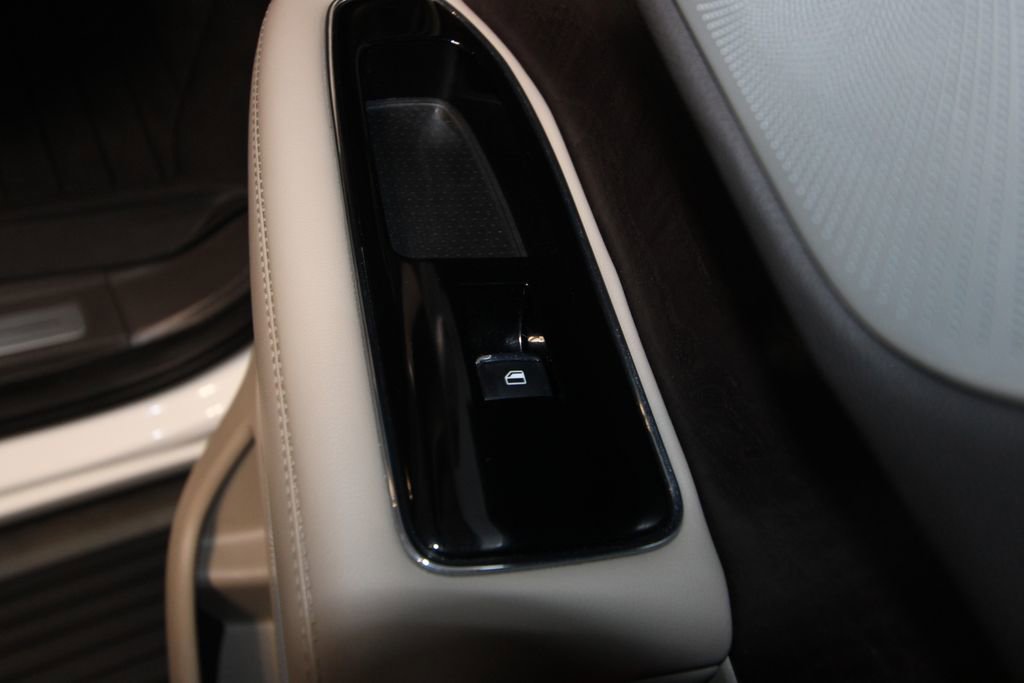 Used 2024 Lincoln Navigator L Reserve image 28