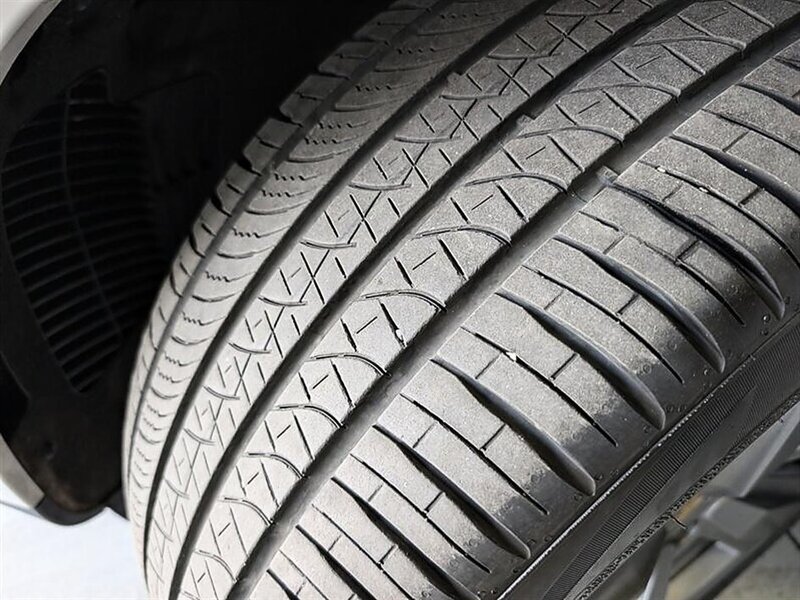 Used 2024 Porsche Cayenne S AWD/4WD image 16