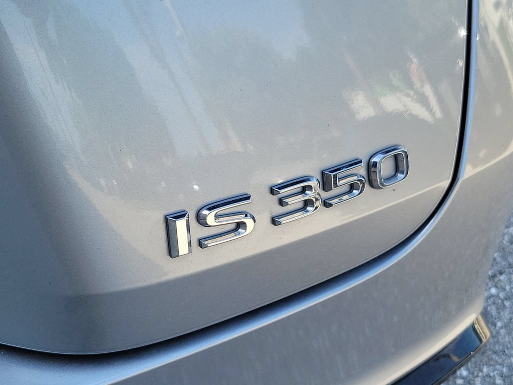 Used 2022 Lexus IS 350 F Sport RWD image 6