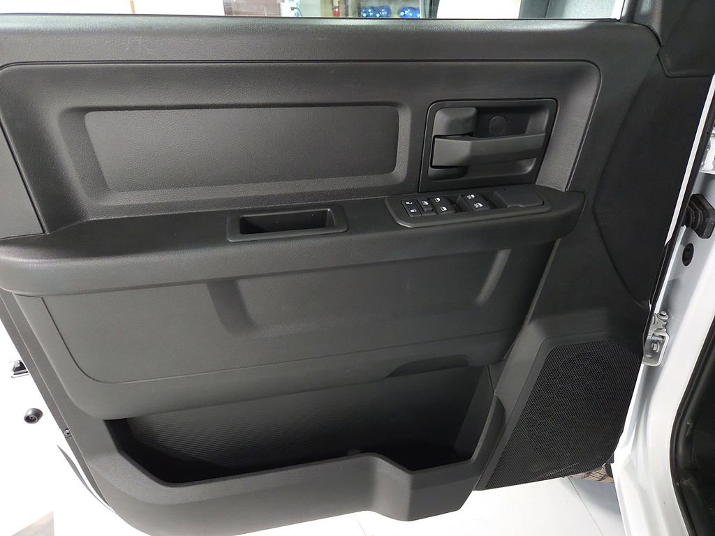 New 2026 RAM 2500 Tradesman w/ Chrome Appearance Group image 18