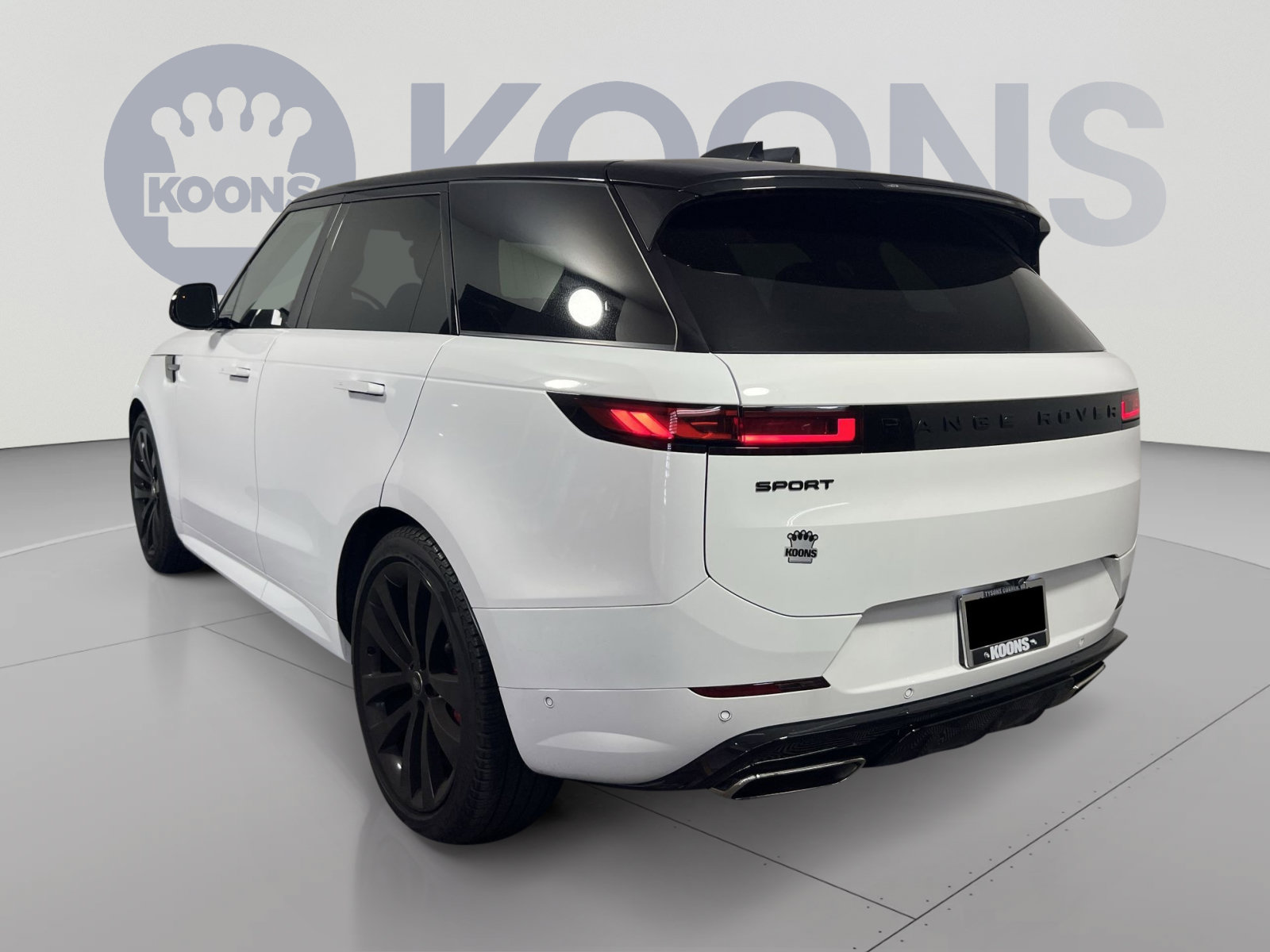 Used 2024 Land Rover Range Rover Sport Dynamic SE AWD/4WD image 4