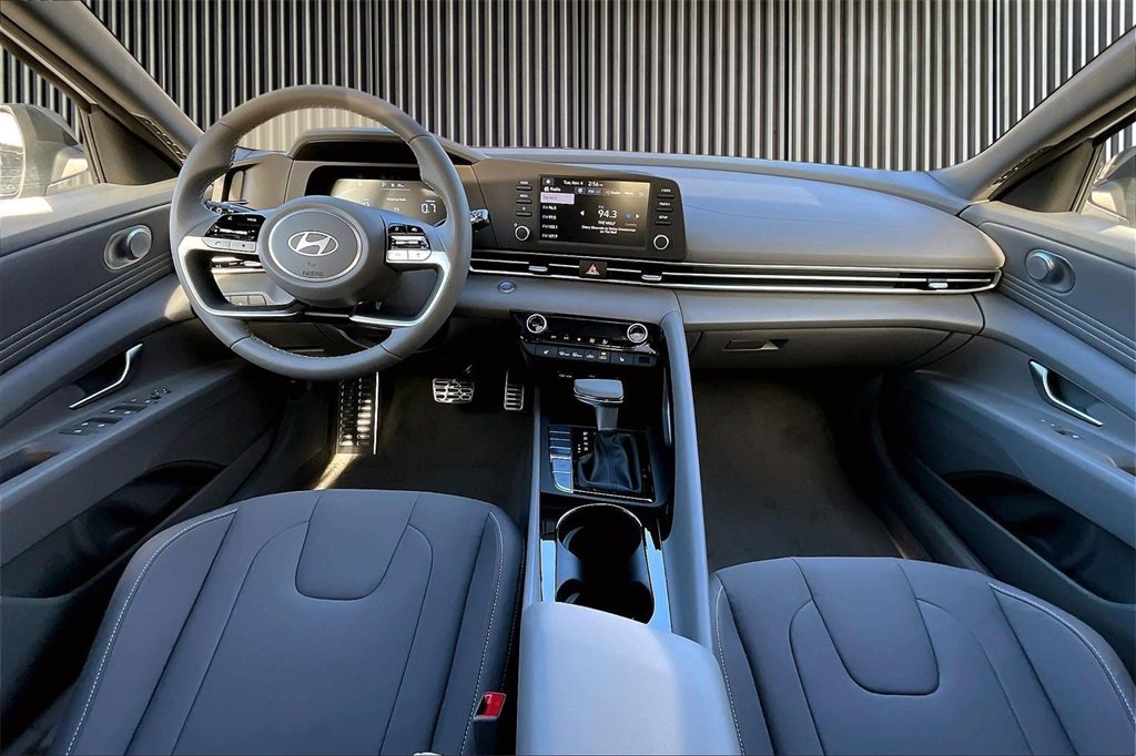 New 2026 Hyundai Elantra SEL Sport Premium image 5