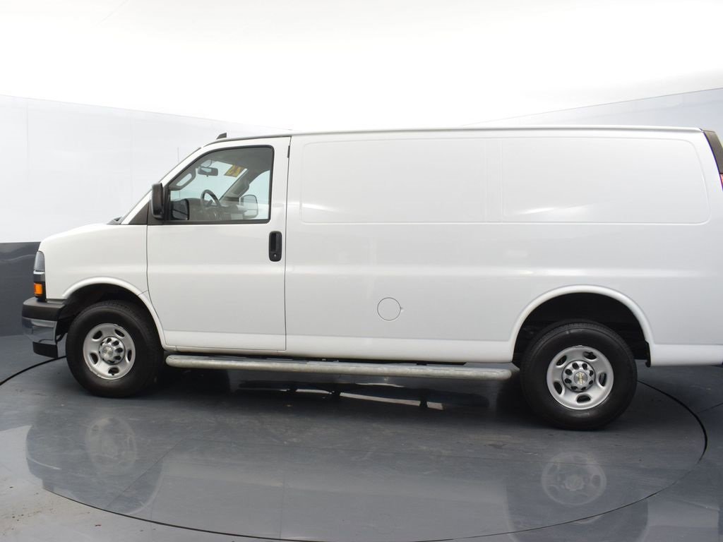 Used 2023 Chevrolet Express 2500 w/ Driver Convenience Package image 16