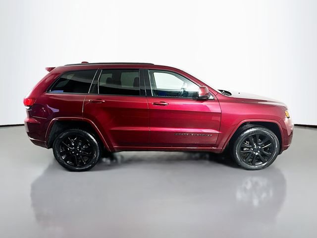 Used 2019 Jeep Grand Cherokee Altitude image 5