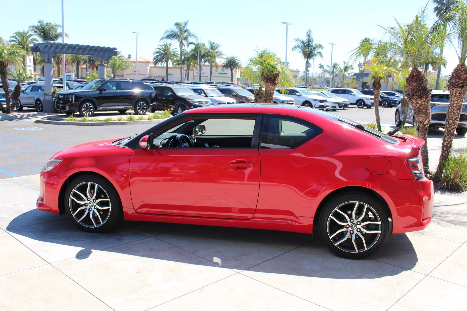 Used 2016 Scion tC image 6
