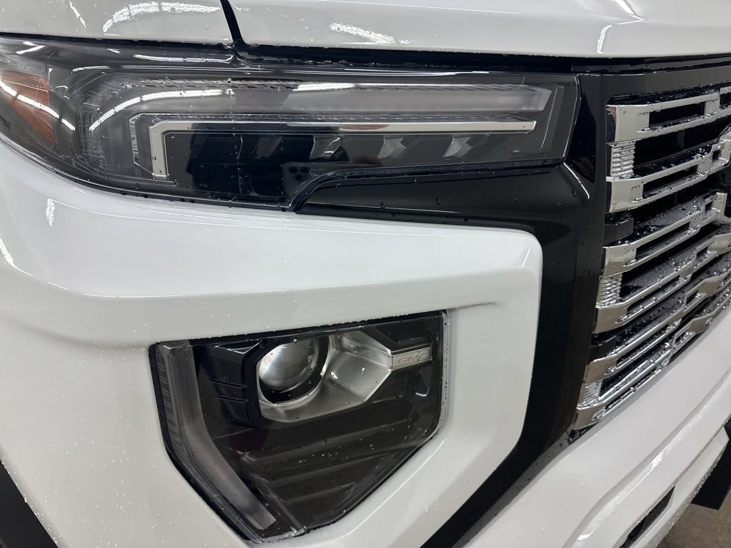New 2026 GMC Canyon Denali AWD/4WD image 15