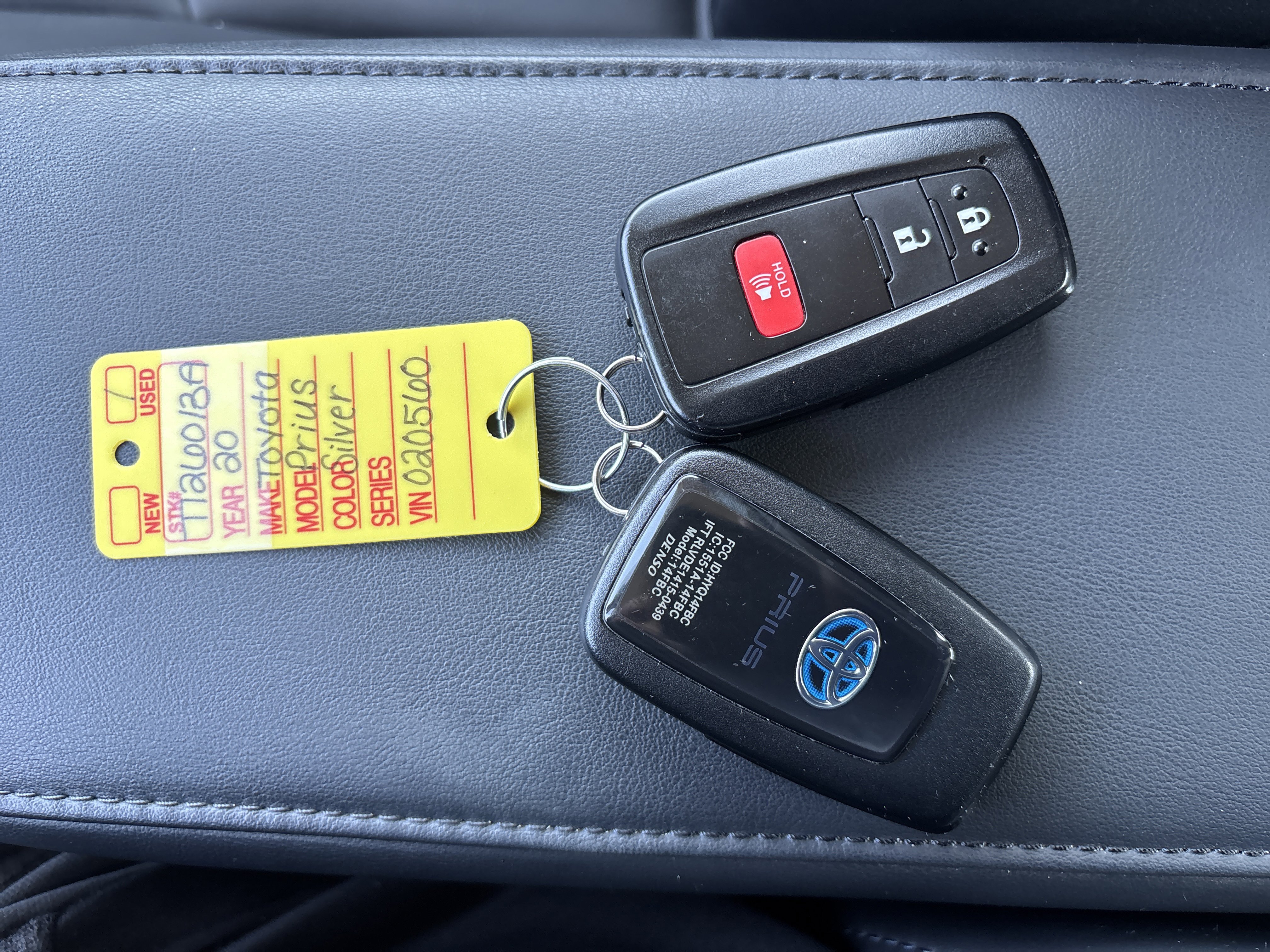 Used 2020 Toyota Prius XLE w/ Advanced Technology Package image 28