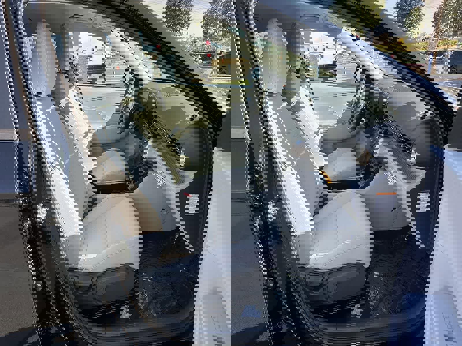 Certified 2025 Hyundai Kona SEL image 38