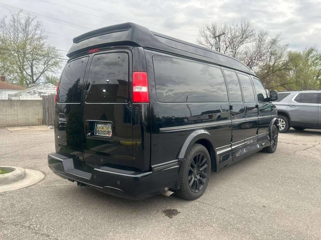 Used 2019 Chevrolet Express 2500 Extended w/ Enhanced Convenience Package RWD image 5