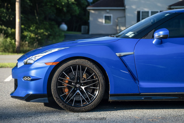 Used 2024 Nissan GT-R AWD/4WD image 4