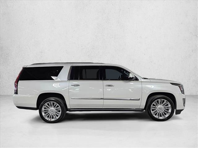 Used 2019 Cadillac Escalade ESV Platinum AWD/4WD image 4