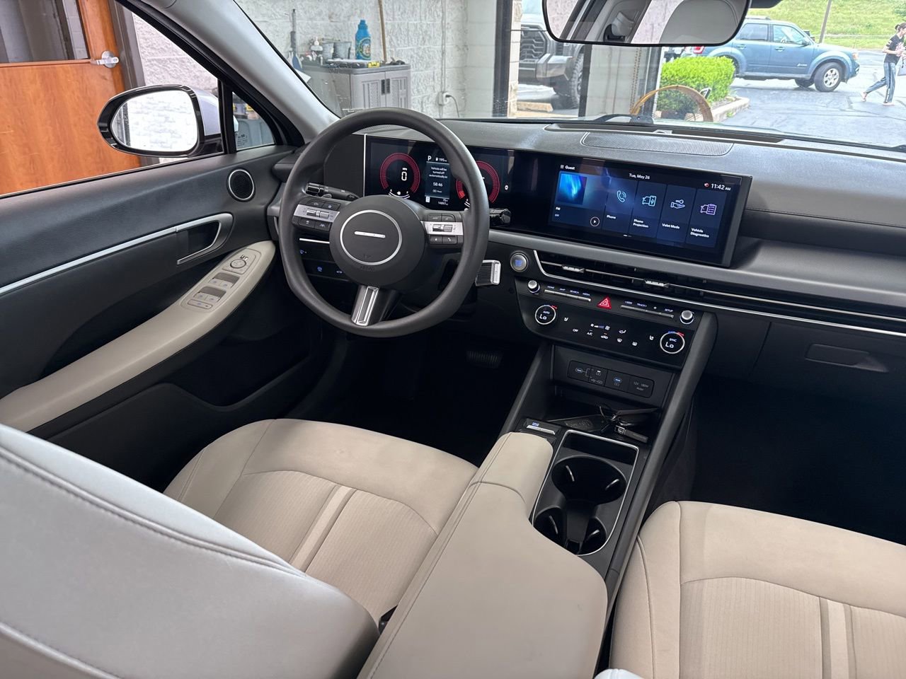 Used 2025 Hyundai Sonata SEL FWD image 40