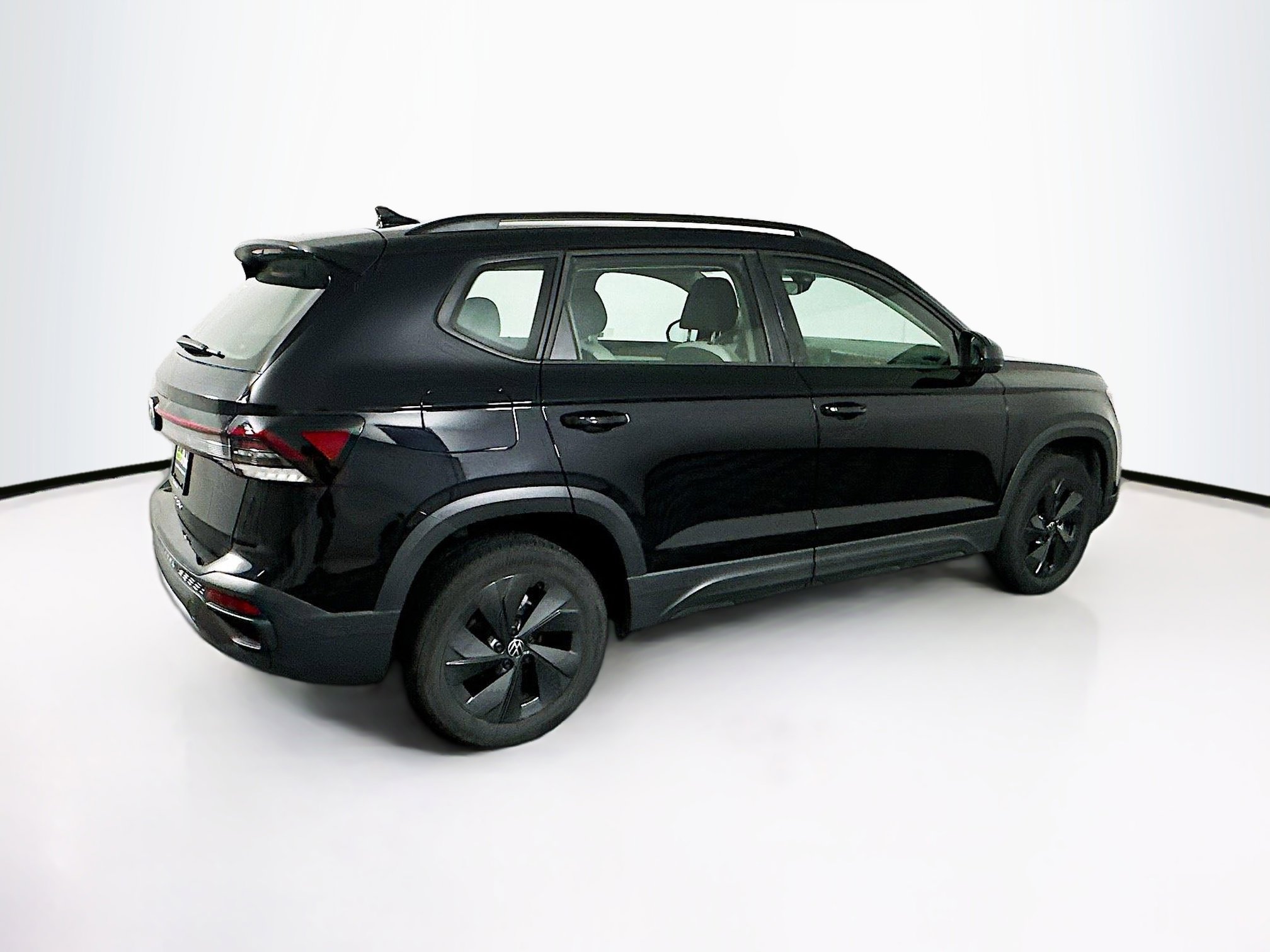 Used 2025 Volkswagen Taos S FWD image 10