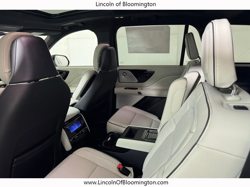 New 2026 Lincoln Aviator Black Label AWD/4WD image 32