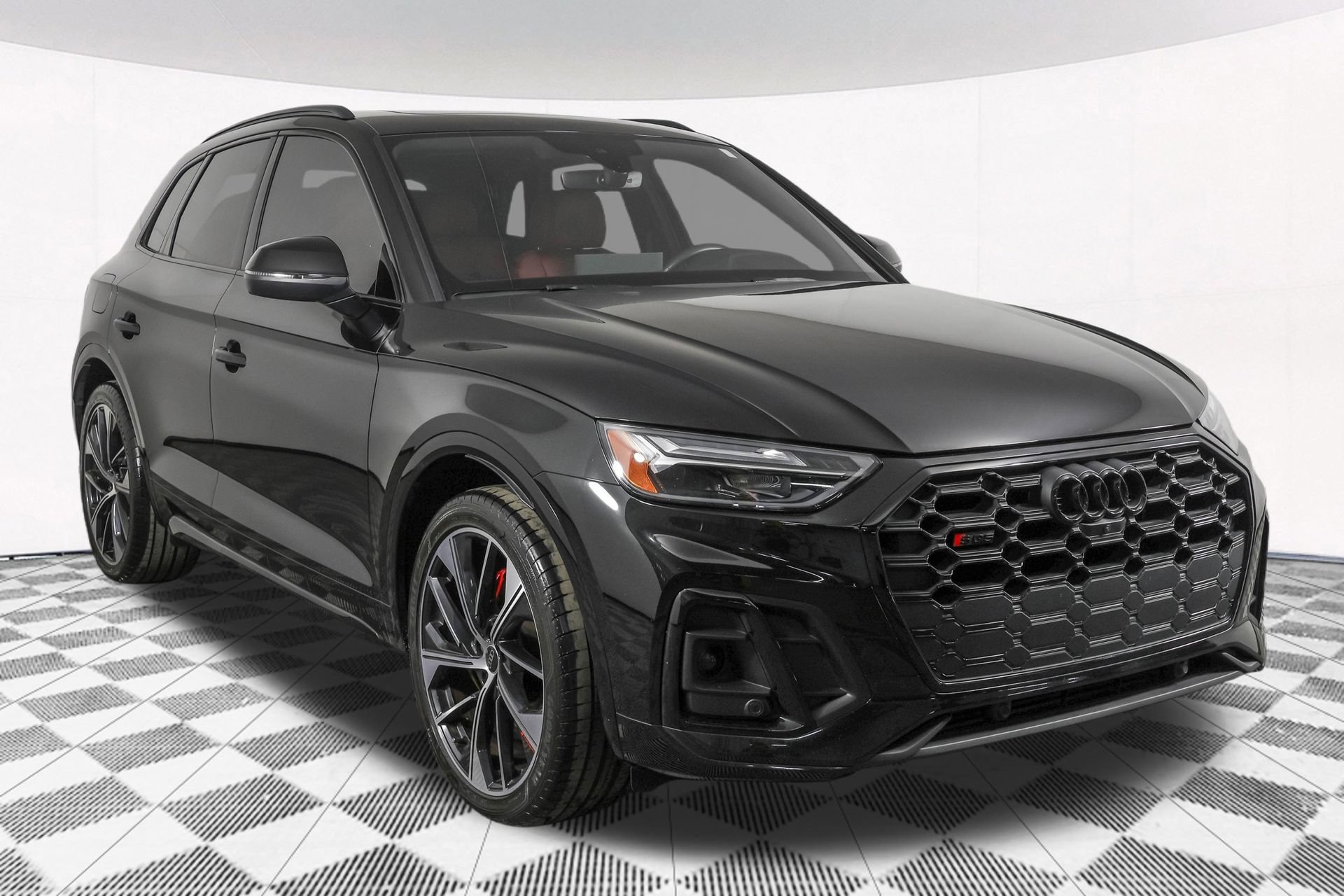 Used 2023 Audi SQ5 Premium Plus w/ Premium Plus Package AWD/4WD image 14
