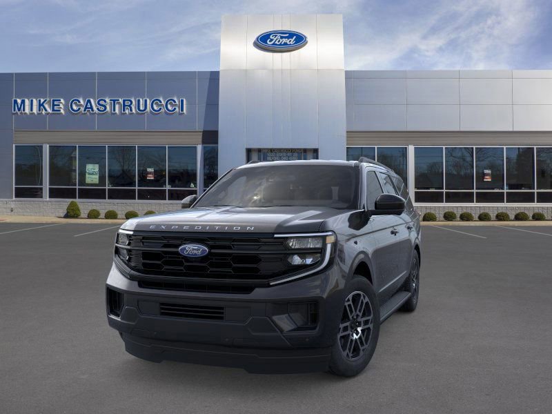 New 2026 Ford Expedition Active image 2