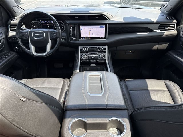 Certified 2021 GMC Yukon Denali w/ Denali Premium Package AWD/4WD image 25