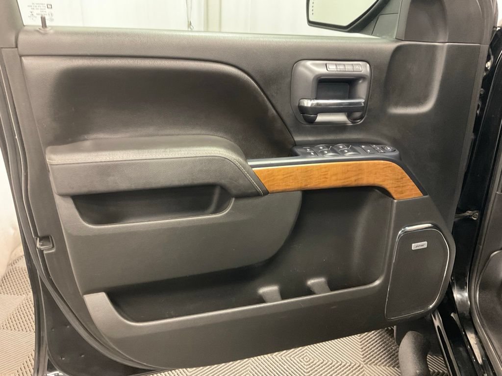Used 2016 Chevrolet Silverado 1500 LTZ w/ Sport Package AWD/4WD image 14