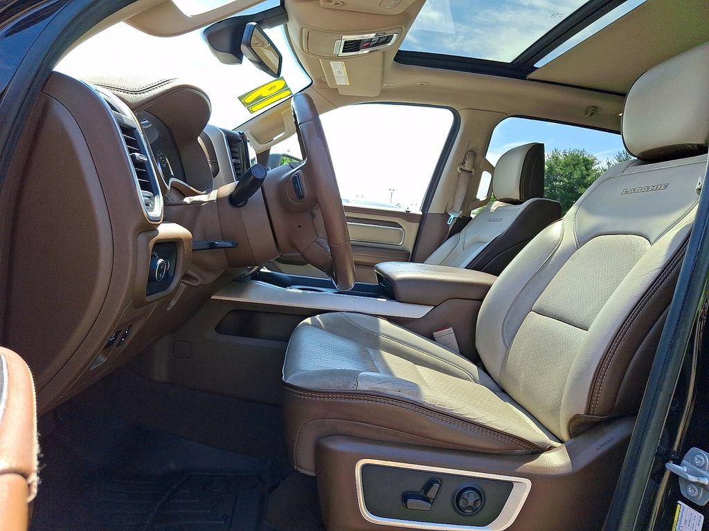 Used 2019 RAM 1500 Laramie AWD/4WD image 13