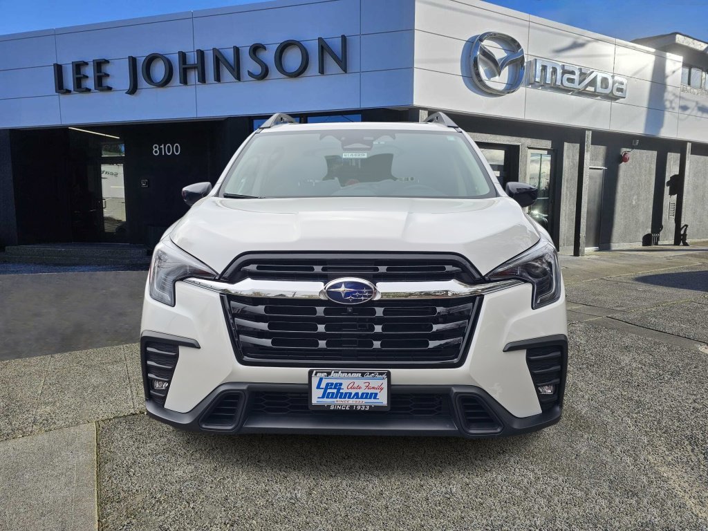 Used 2024 Subaru Ascent Limited w/ Technology Package image 8