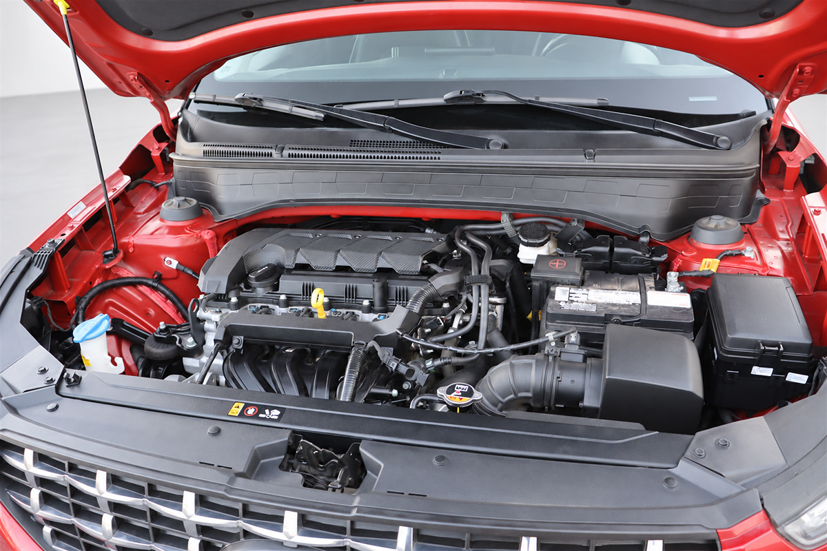 Used 2022 Hyundai Venue Limited FWD image 42