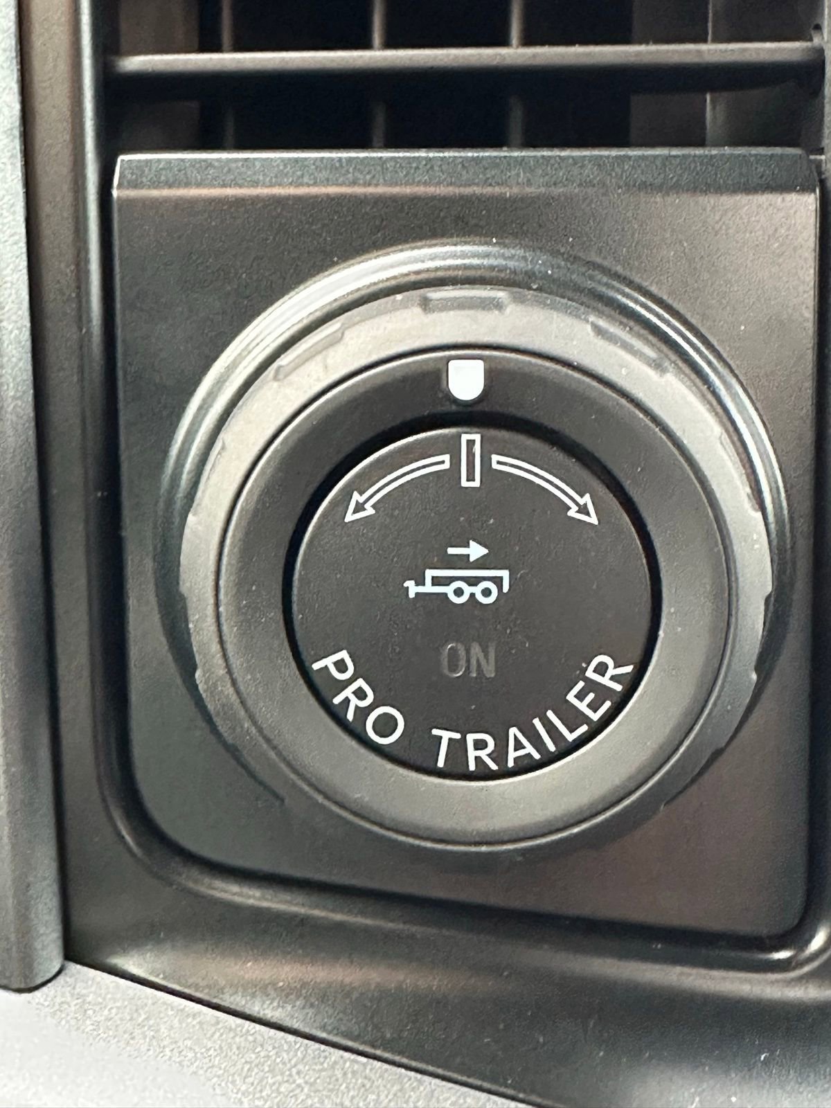 New 2025 Ford F150 XLT w/ Equipment Group 302A MID image 15