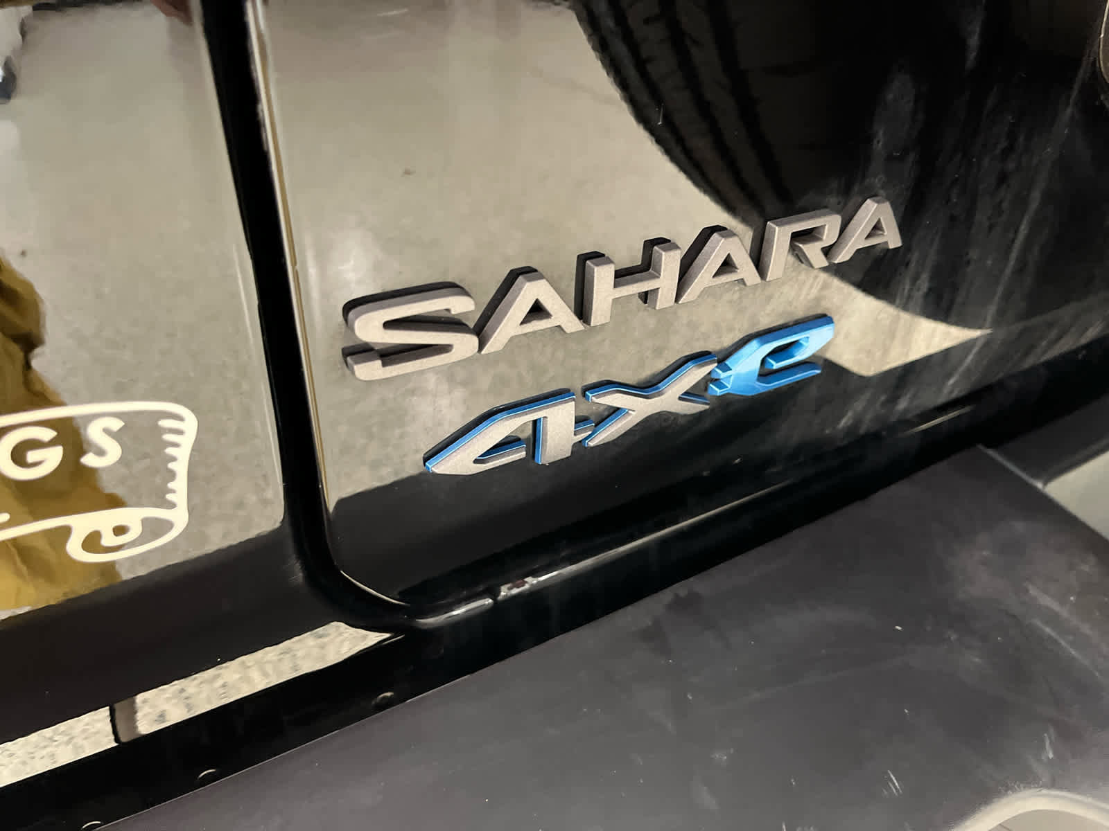 Used 2025 Jeep Wrangler Sahara image 11