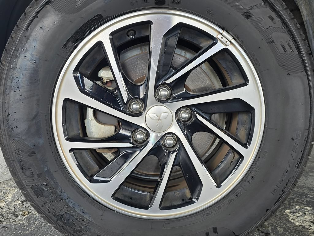Used 2025 Mitsubishi Eclipse Cross ES AWD/4WD image 40