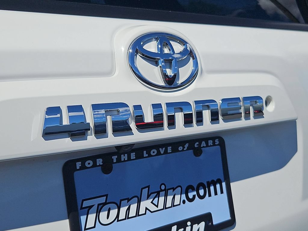 Used 2015 Toyota 4Runner SR5 Premium AWD/4WD image 26