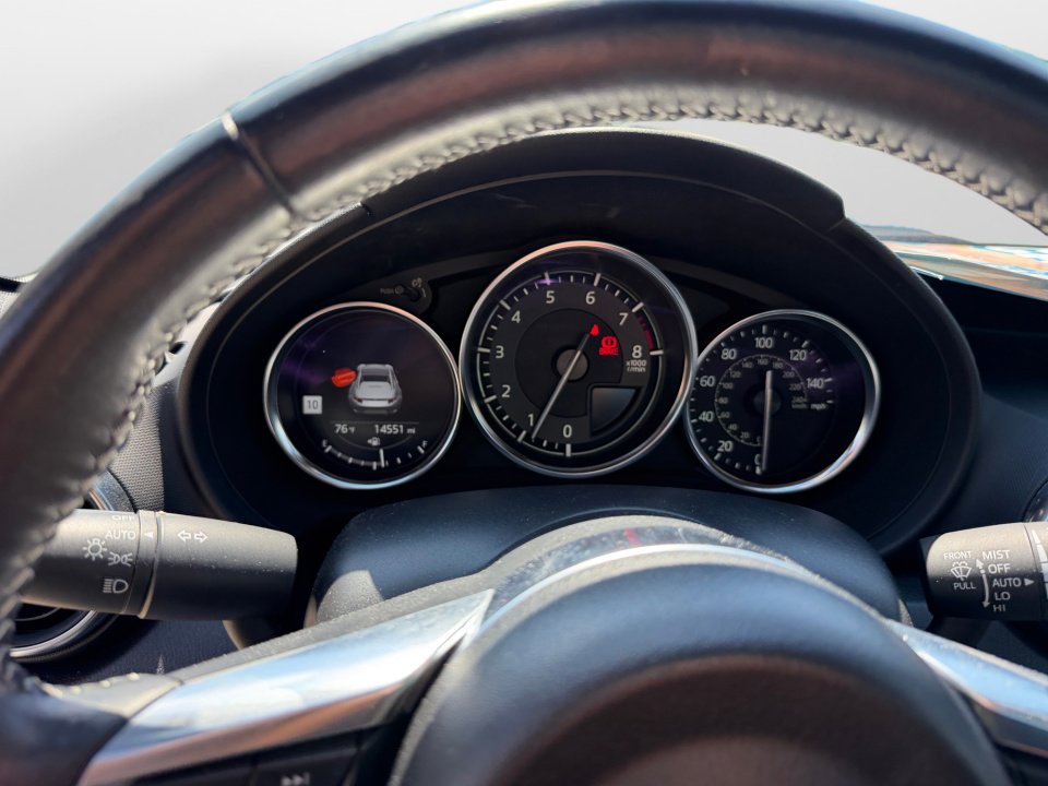 Used 2022 MAZDA MX-5 Miata RF Grand Touring RWD image 11