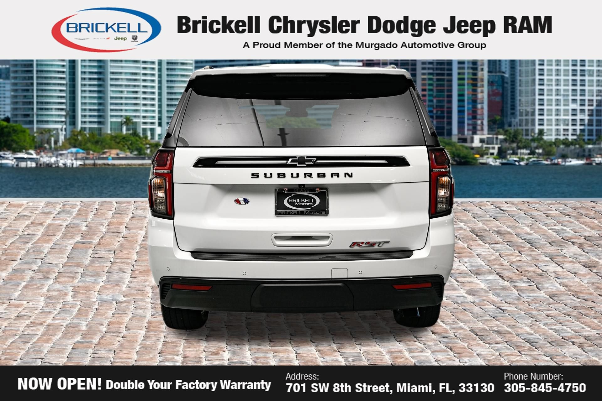 Used 2023 Chevrolet Suburban RST RWD image 7