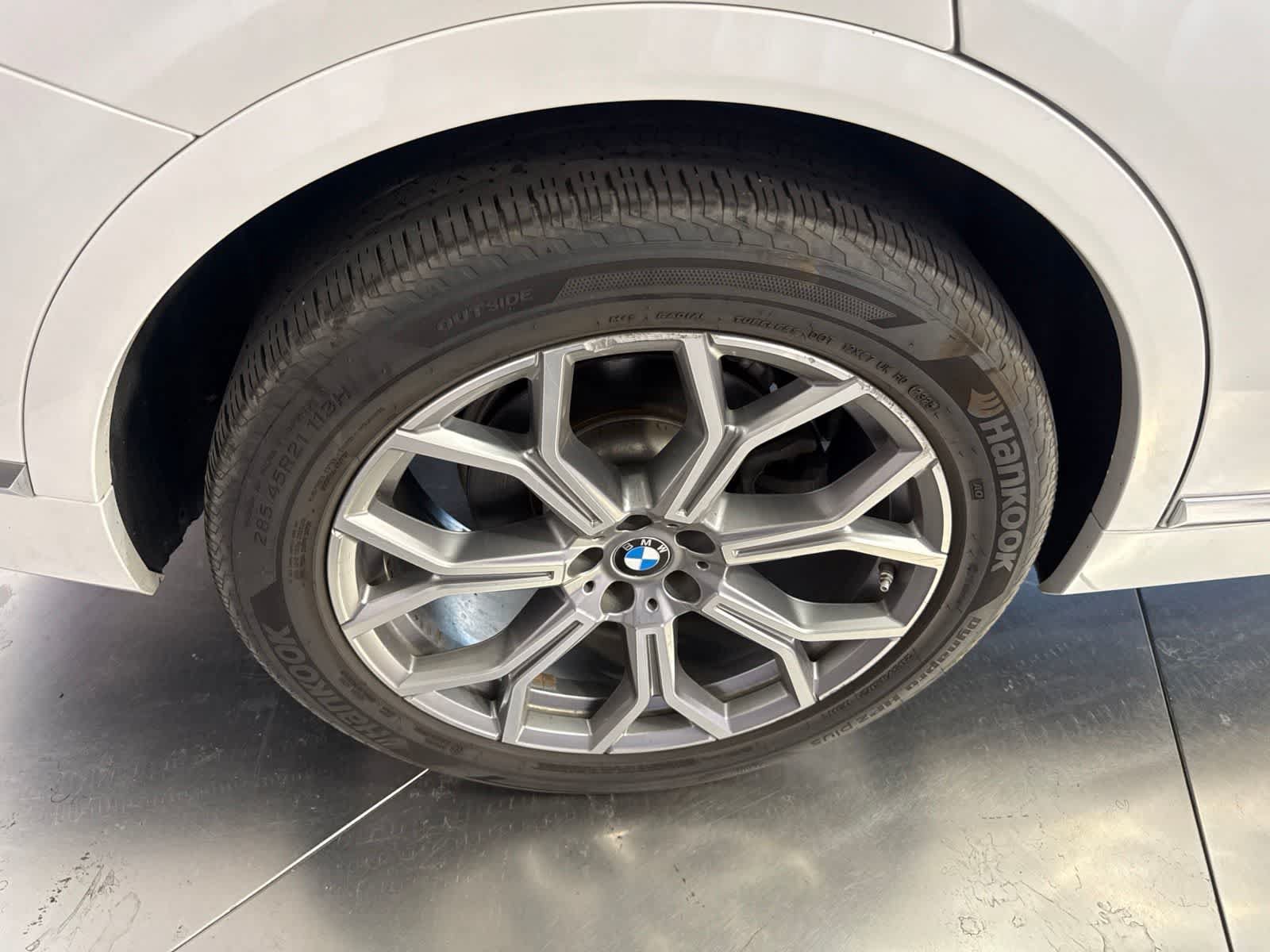 Used 2020 BMW X7 xDrive40i w/ Premium Package AWD/4WD image 16