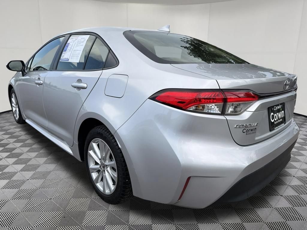 Used 2023 Toyota Corolla LE w/ LE Premium Package FWD image 5