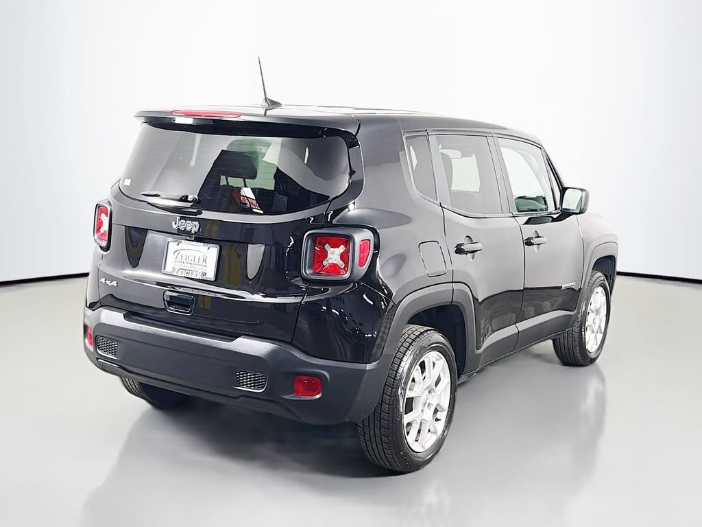 Used 2023 Jeep Renegade Latitude AWD/4WD image 7