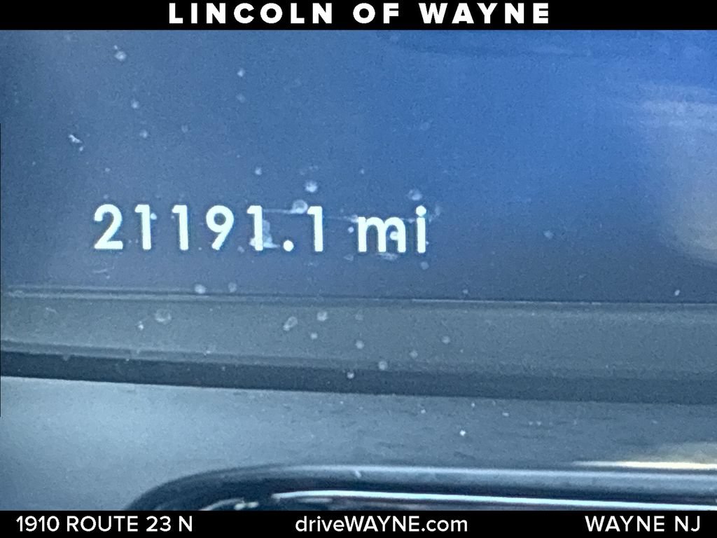 Certified 2024 Lincoln Corsair AWD w/ Equipment Group 101A image 18