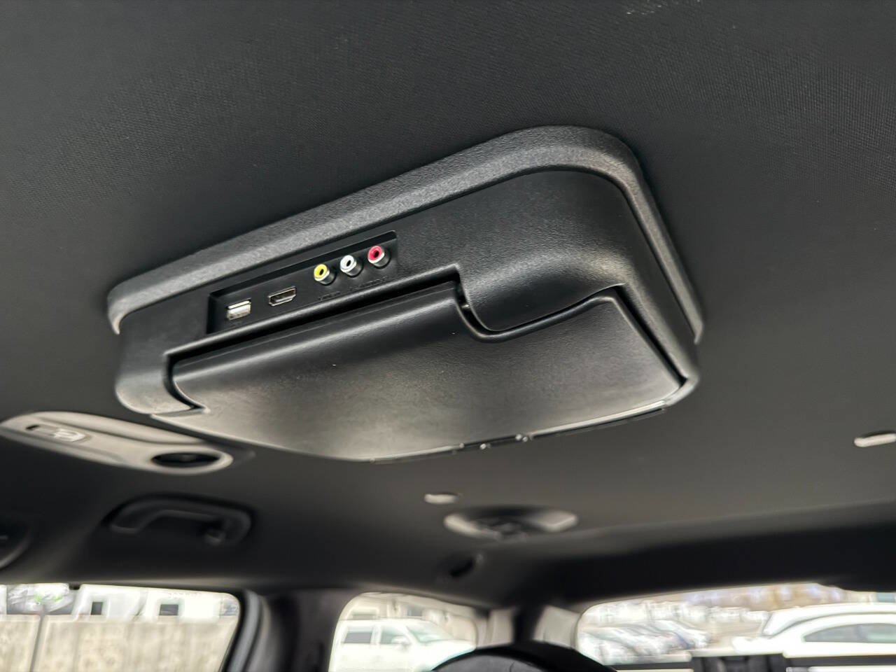 Used 2020 Chrysler Pacifica Touring-L image 49